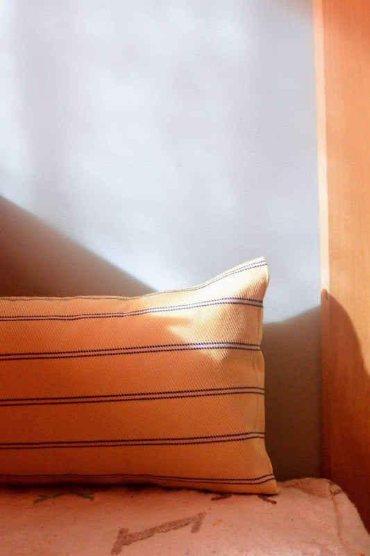 coussin jaune rayé fabriqué en France